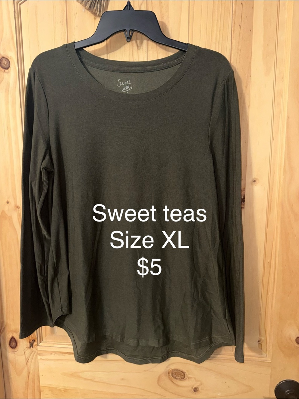 Women's Long Sleeve Crewneck Top - Olive